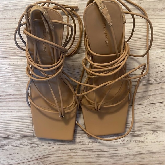 GIA BORGHINI x RHW Tall Lace Up Sandal in Biscotti size 37.5 - Picture 8 of 9